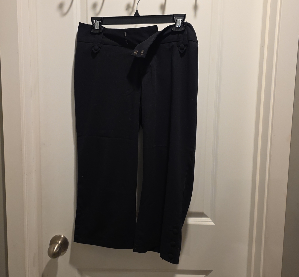 Women's Black Dress Capris - Classic Pull-On Fit